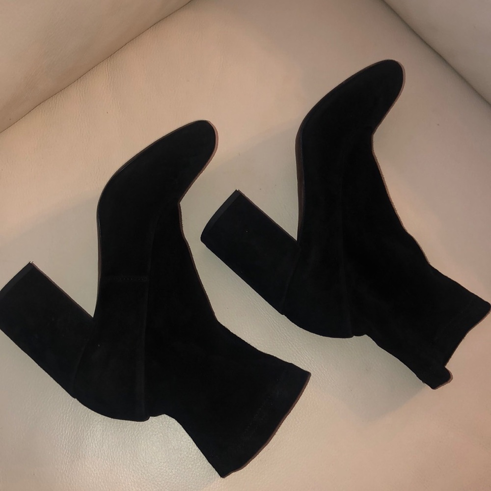 AGL , sock stretch suede leather booties